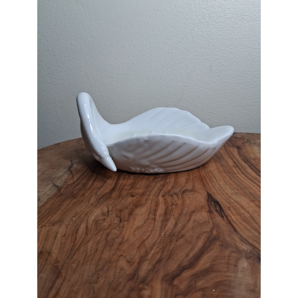 Vintage White Ceramic Swan Soap Dish Glossy Bird Figurine Vanity Tray